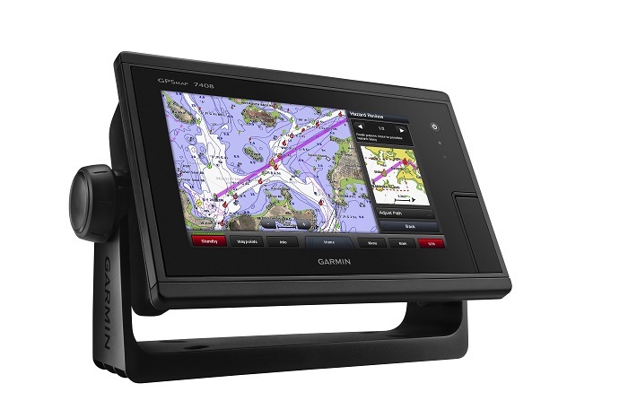 Garmin gpsmap 7408 8" j1939 touch screen