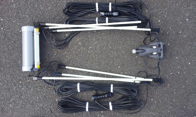 Icom AH-710